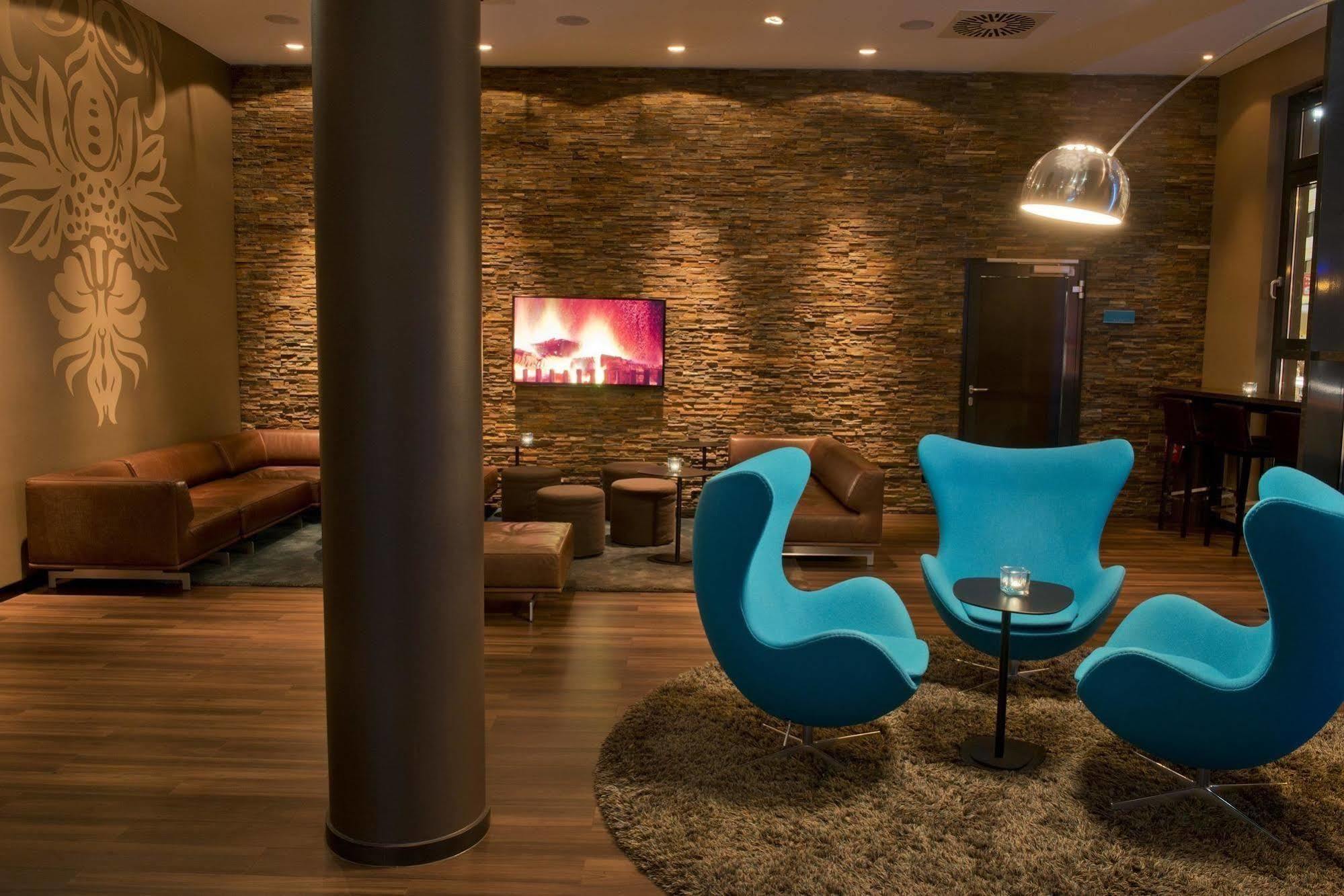 Motel One Nuernberg-City Exteriör bild
